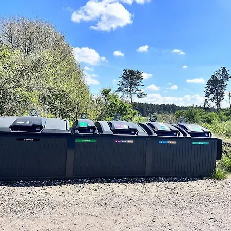 Fantastisk Store Terrasser Med Havudsigt Og Udespa