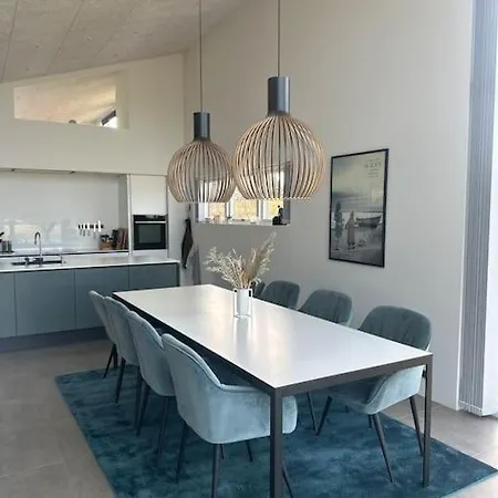 Holiday home Fantastisk Store Terrasser Med Havudsigt Og Udespa
