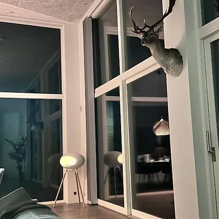 Fantastisk Store Terrasser Med Havudsigt Og Udespa Holiday home Hjorring