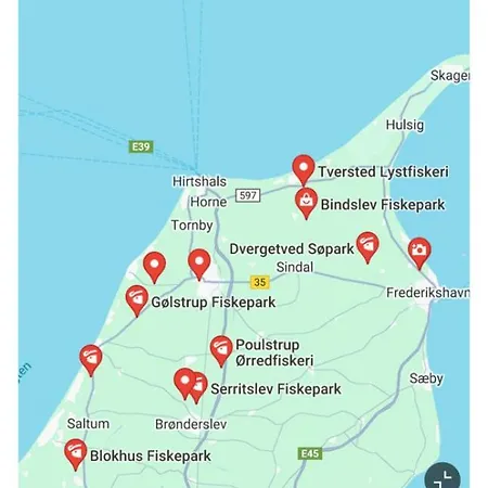 Fantastisk Store Terrasser Med Havudsigt Og Udespa Holiday home